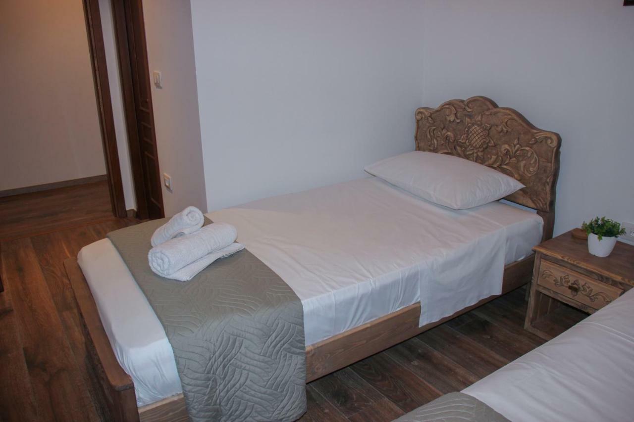 4Rooms Hotel Gjirokastra Zewnętrze zdjęcie